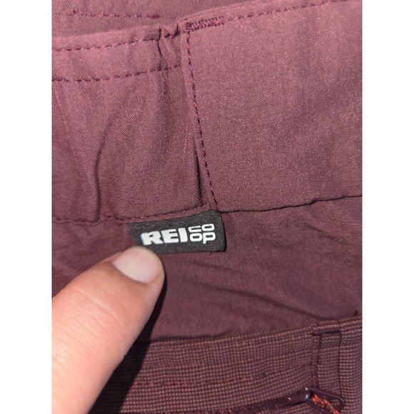 REI Co-Op Mens Burgundy Nylon Hiking Shorts Size 34 With Adjustable Belt - Picture 4 of 7